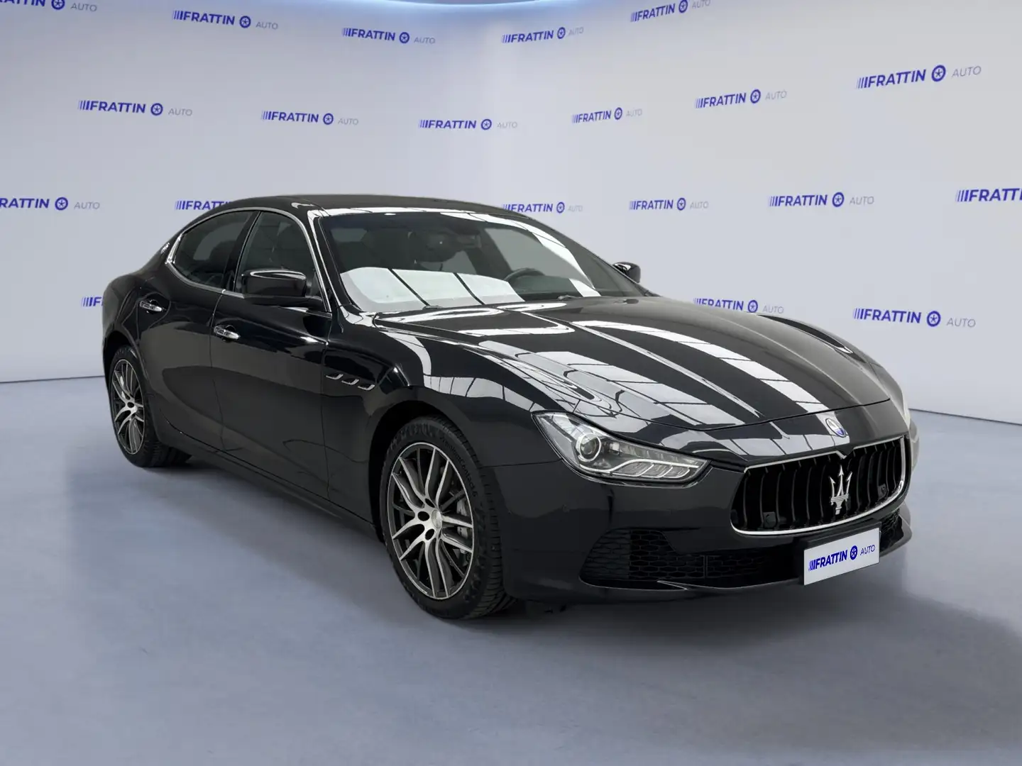 Maserati Ghibli V6 Diesel 275 CV Fekete - 2