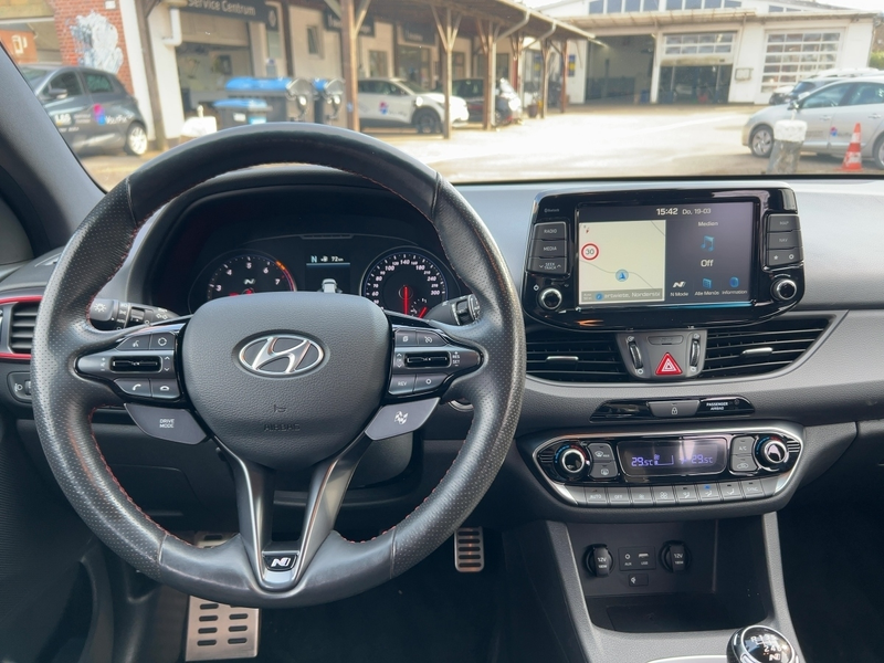Hyundai i30 Fastback 2.0 T-GDI N Performance — photo 9