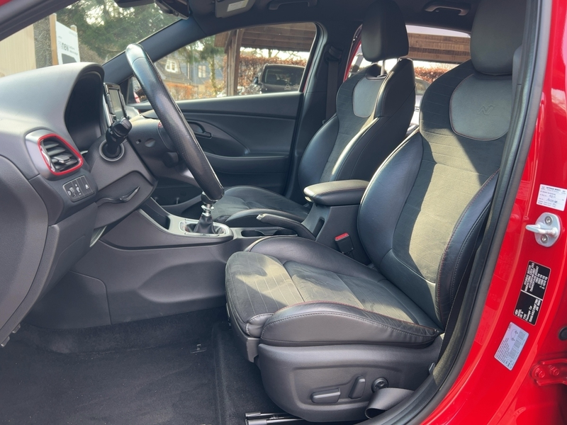 Hyundai i30 Fastback 2.0 T-GDI N Performance — photo 10