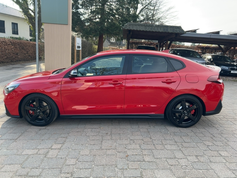 Hyundai i30 Fastback 2.0 T-GDI N Performance — photo 2