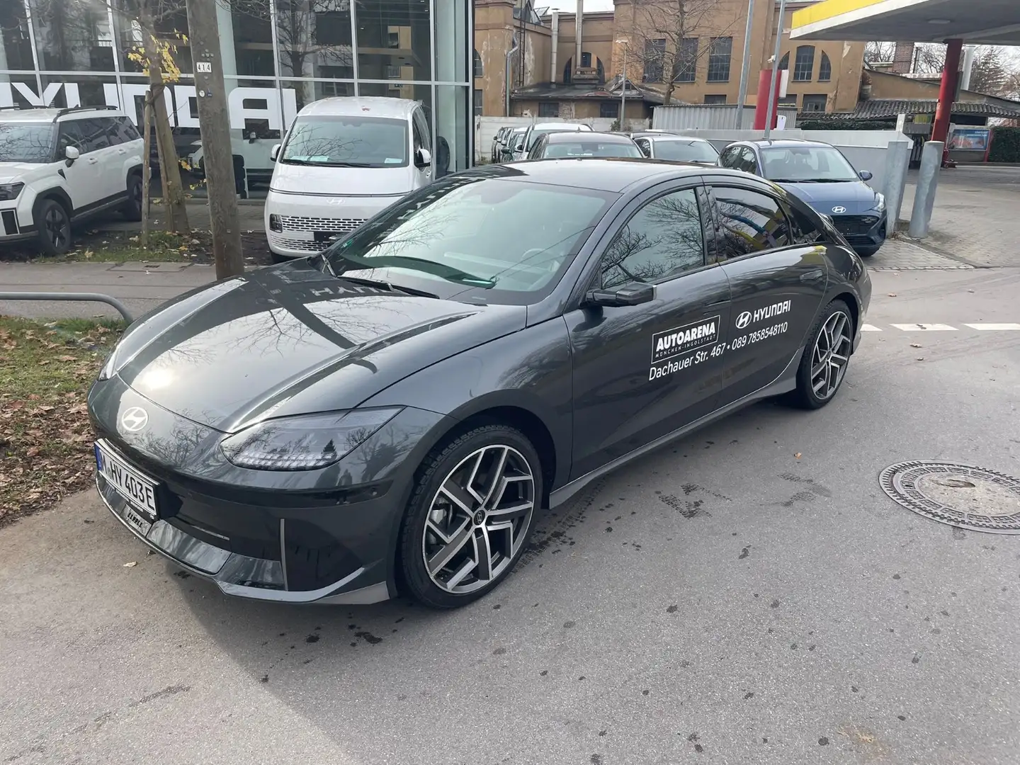 Hyundai IONIQ 6 77 Uniq Elektro 360 Kamera 4xSHZ ACC LM Grau - 2