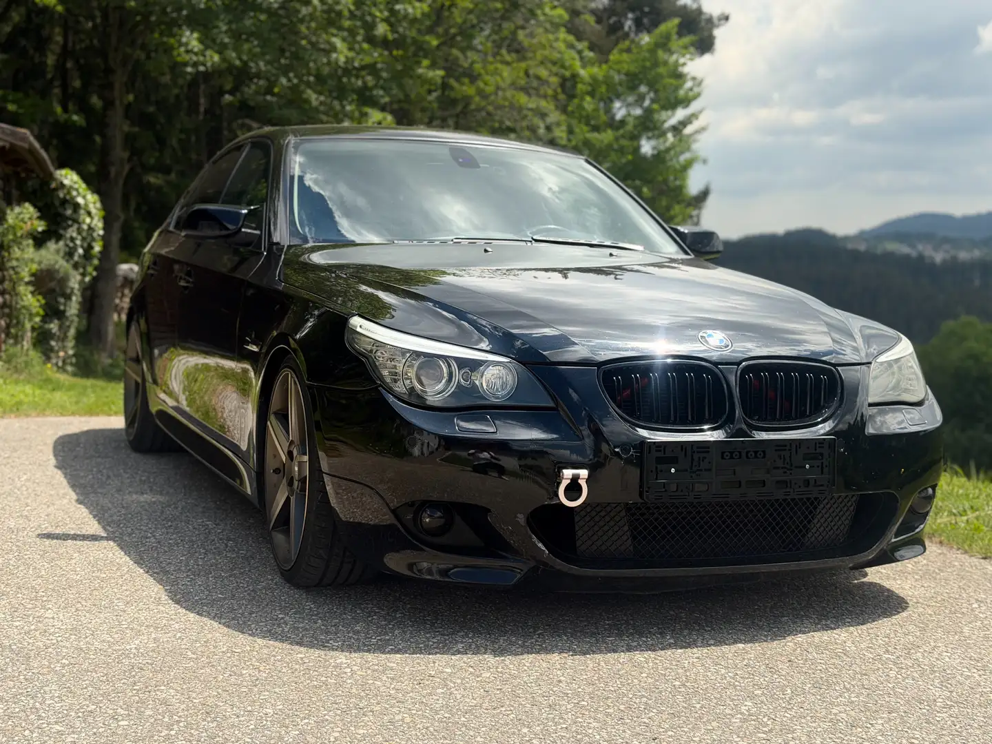 BMW 530 530d Schwarz - 2