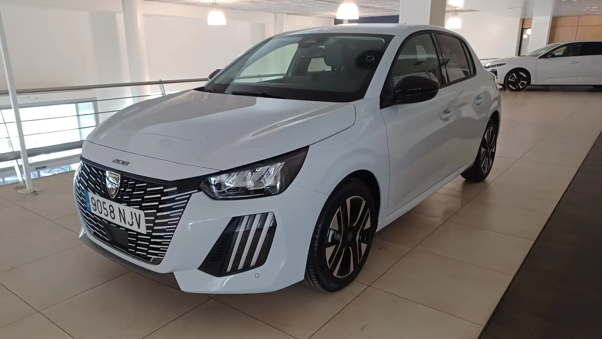 Peugeot 208 1.2 Puretech S&S Allure 100 - 1