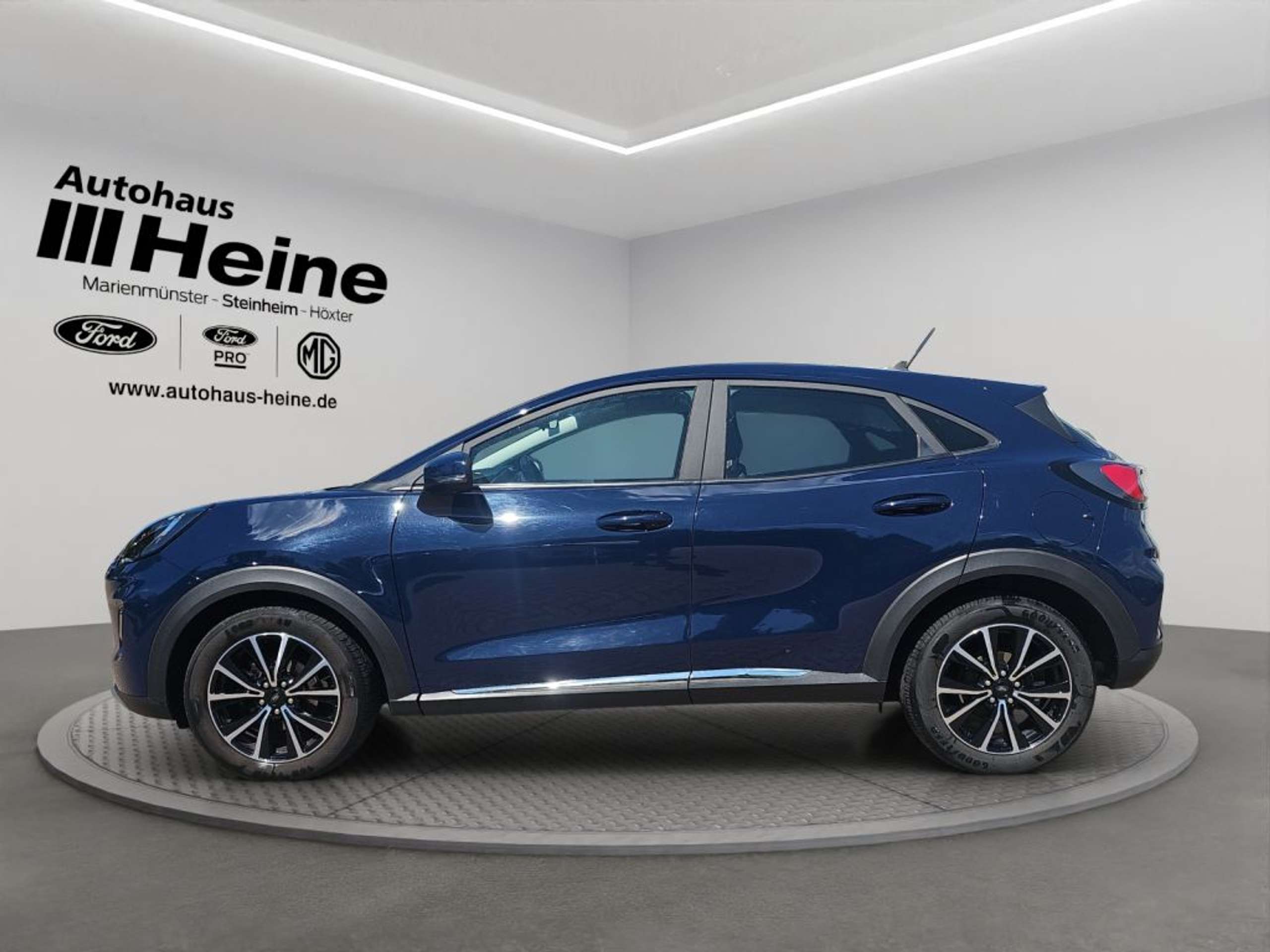 Fahrzeugabbildung Ford Puma 1.0 EcoBoost Hybrid TITANIUM *17-LM*NAVI* - mit KI generiert/bearbeitet