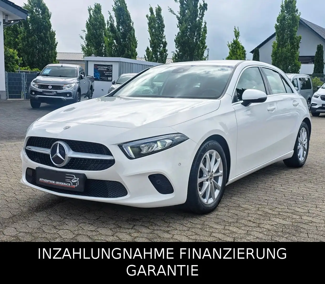 Mercedes-Benz A 180 *MBUX*PDC*SHZ*CARPLAY*LED*KEYLESS GO Wit - 1
