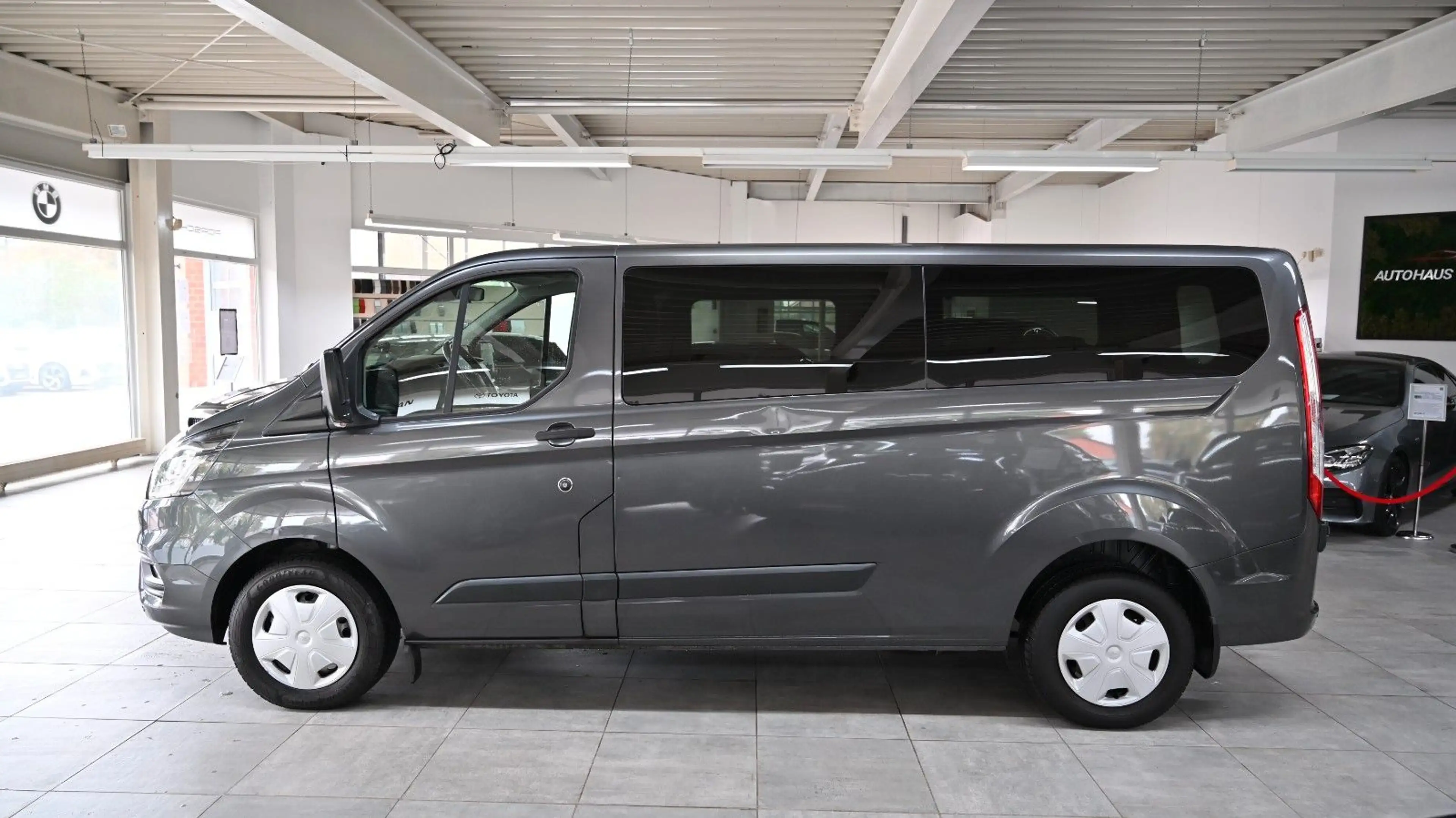 Ford Transit /Tourneo Custom Kombi 320 L2 Trend *9SITZ — photo 3