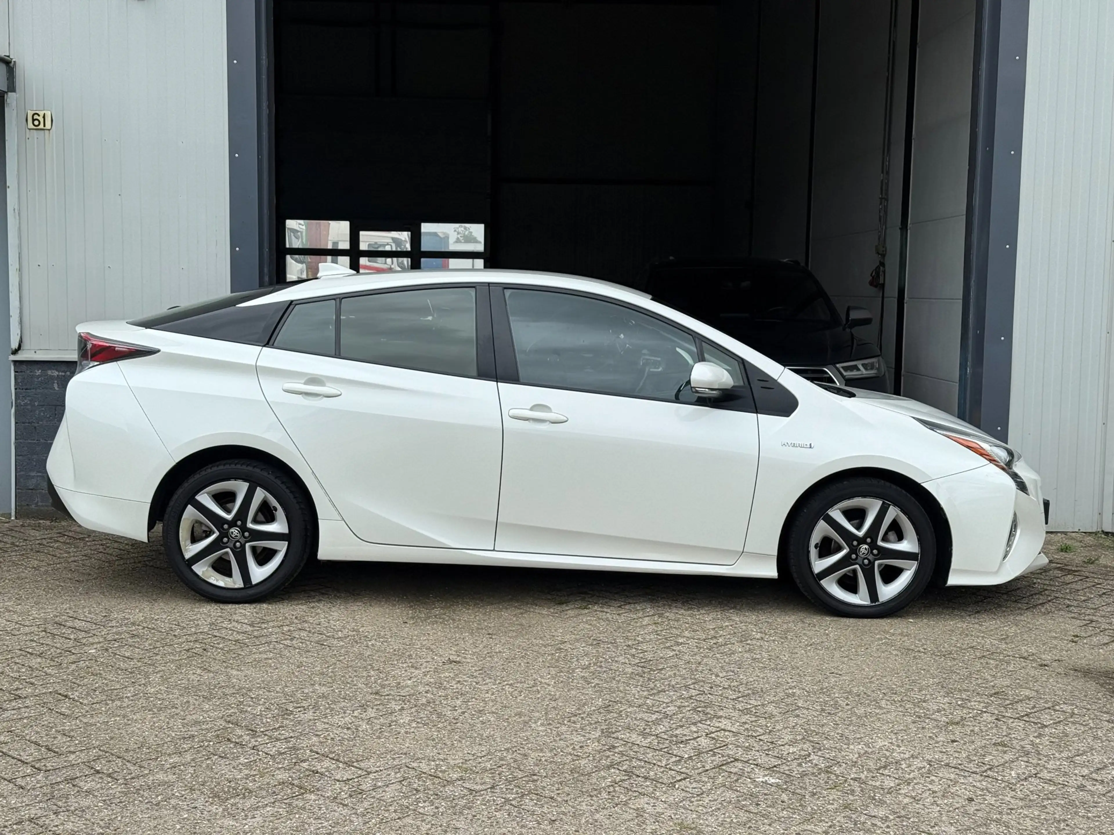 Toyota Prius 1.8 Dynamic Full Hybrid Camera Dealer OH NAP! — photo 4