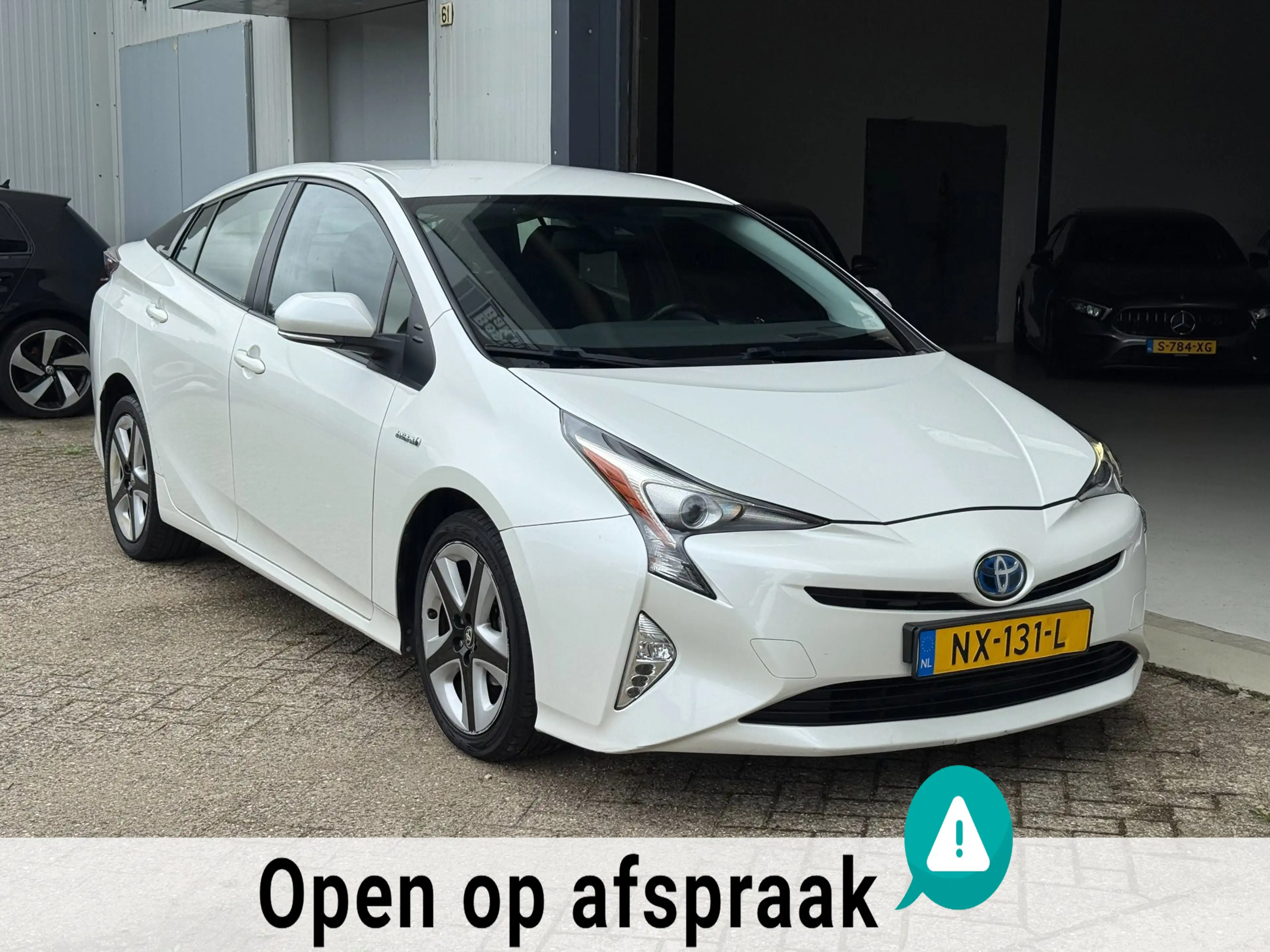 Toyota Prius 1.8 Dynamic Full Hybrid Camera Dealer OH NAP! — photo 2