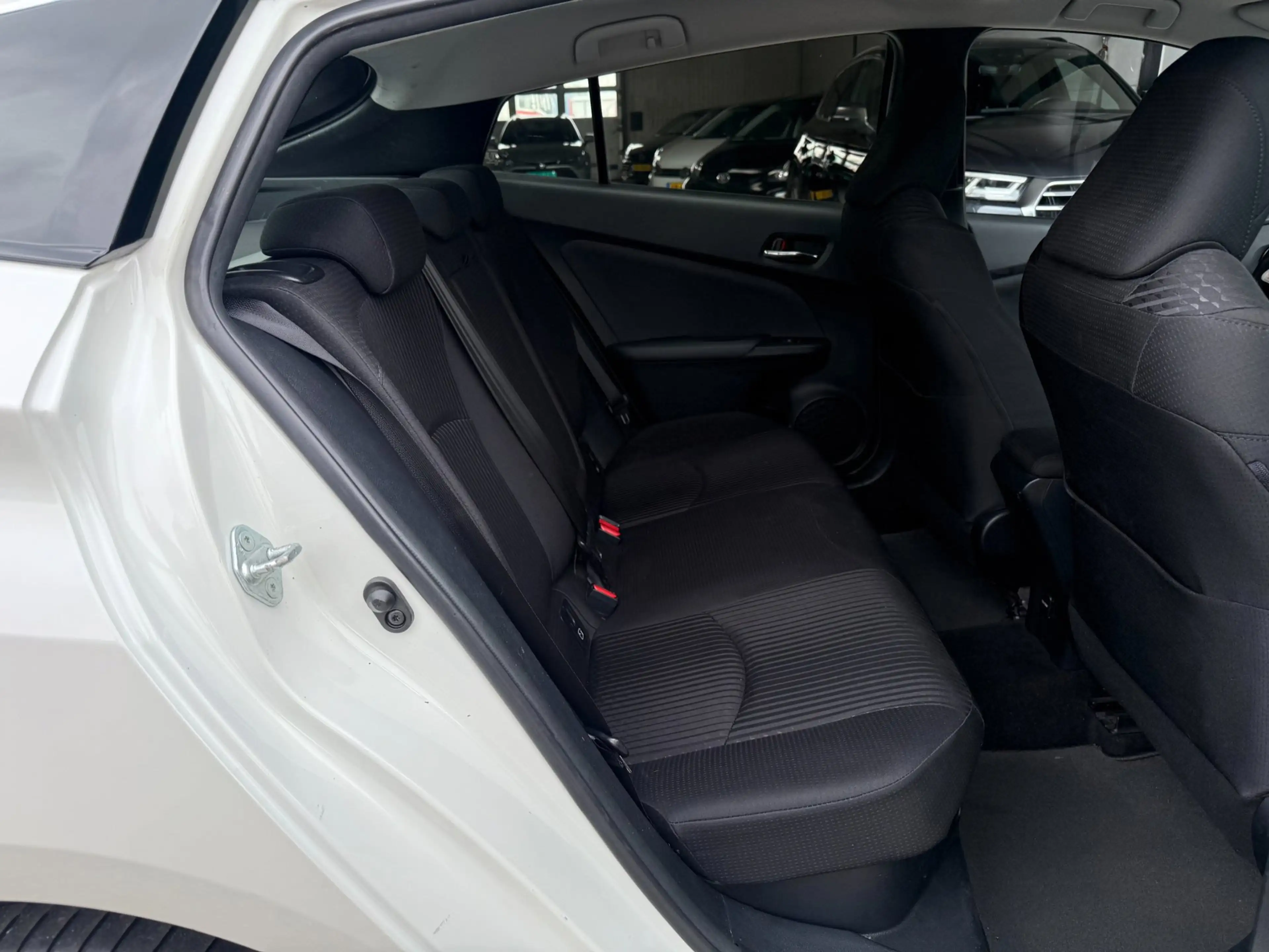 Toyota Prius 1.8 Dynamic Full Hybrid Camera Dealer OH NAP! — photo 9