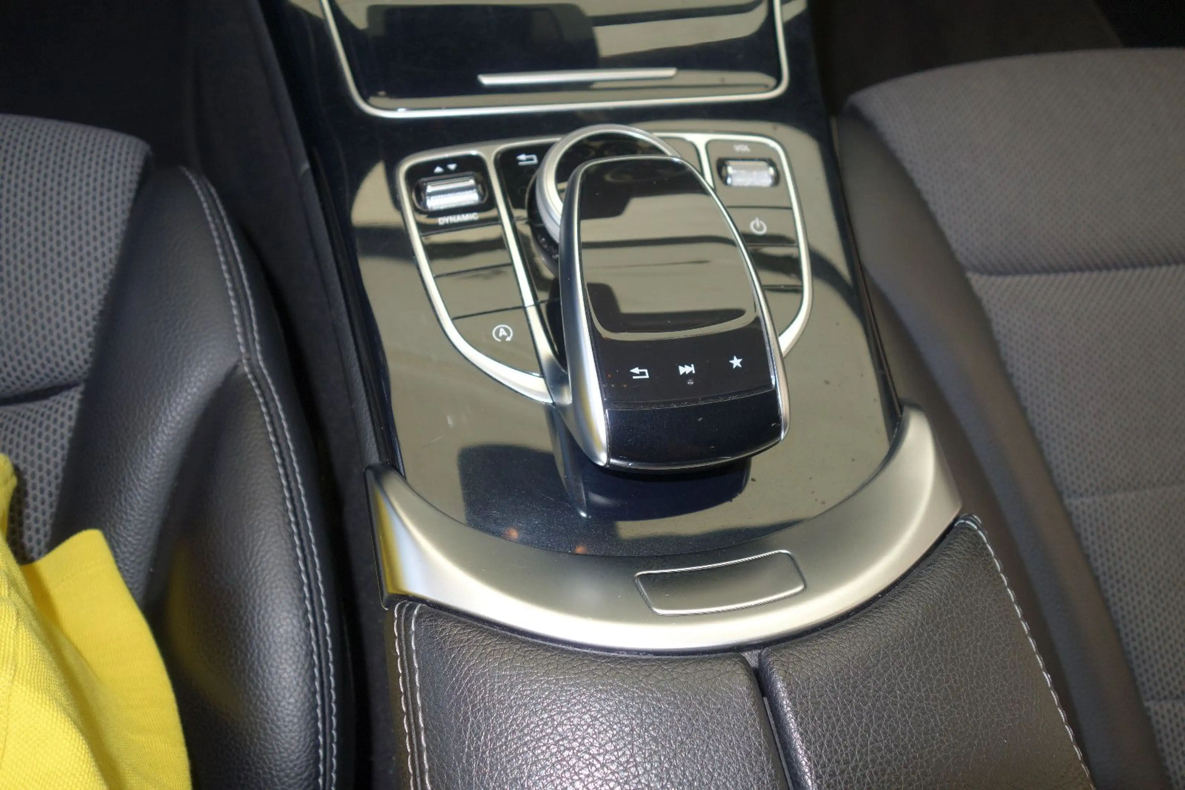 Mercedes-Benz C 180 C T-Modell C 180 CGI T/Automatik — photo 10