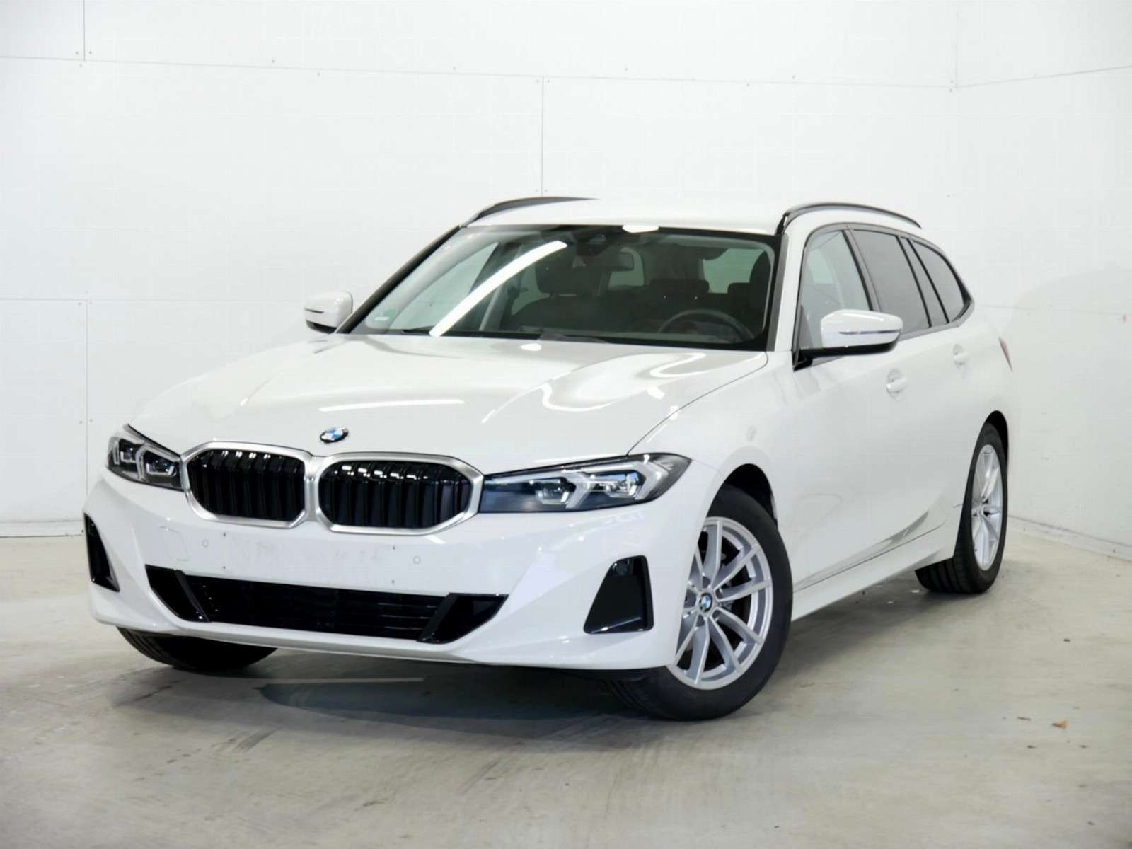 2024 BMW 318