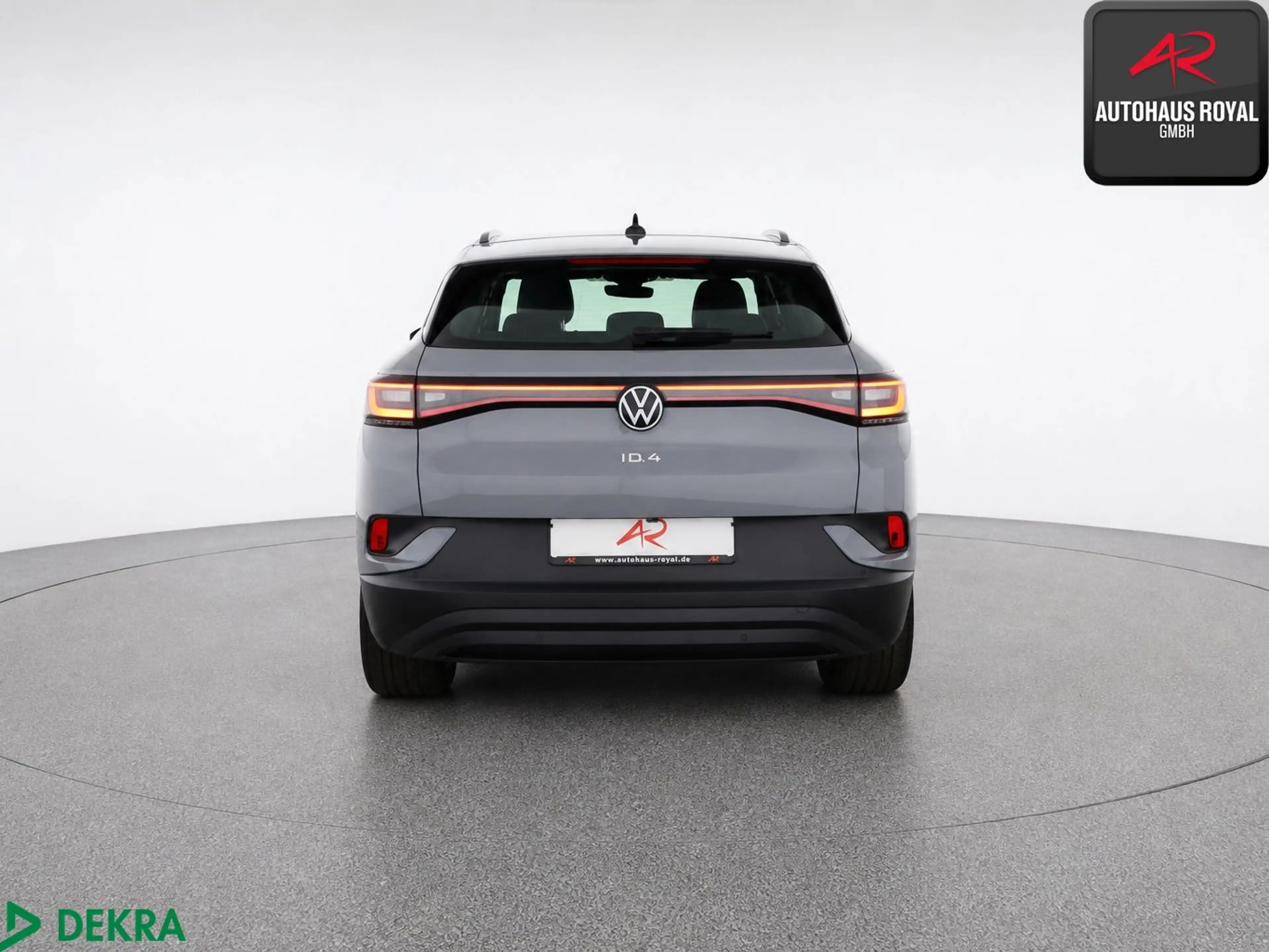 Volkswagen ID.4 PRO PERFORMANCE KEYLESS,KAMERA,CARPLAY,ACC — photo 4