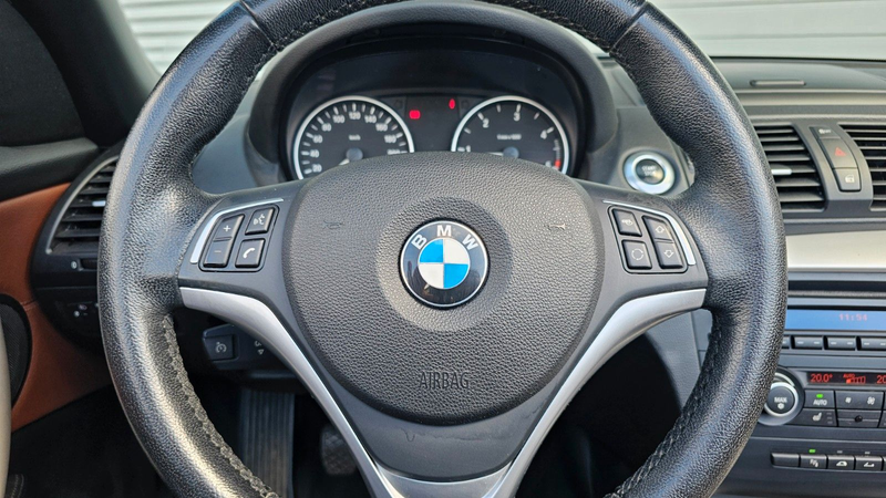 BMW 118 d Cabrio Leder Shzg Klima PDC Alu — photo 4