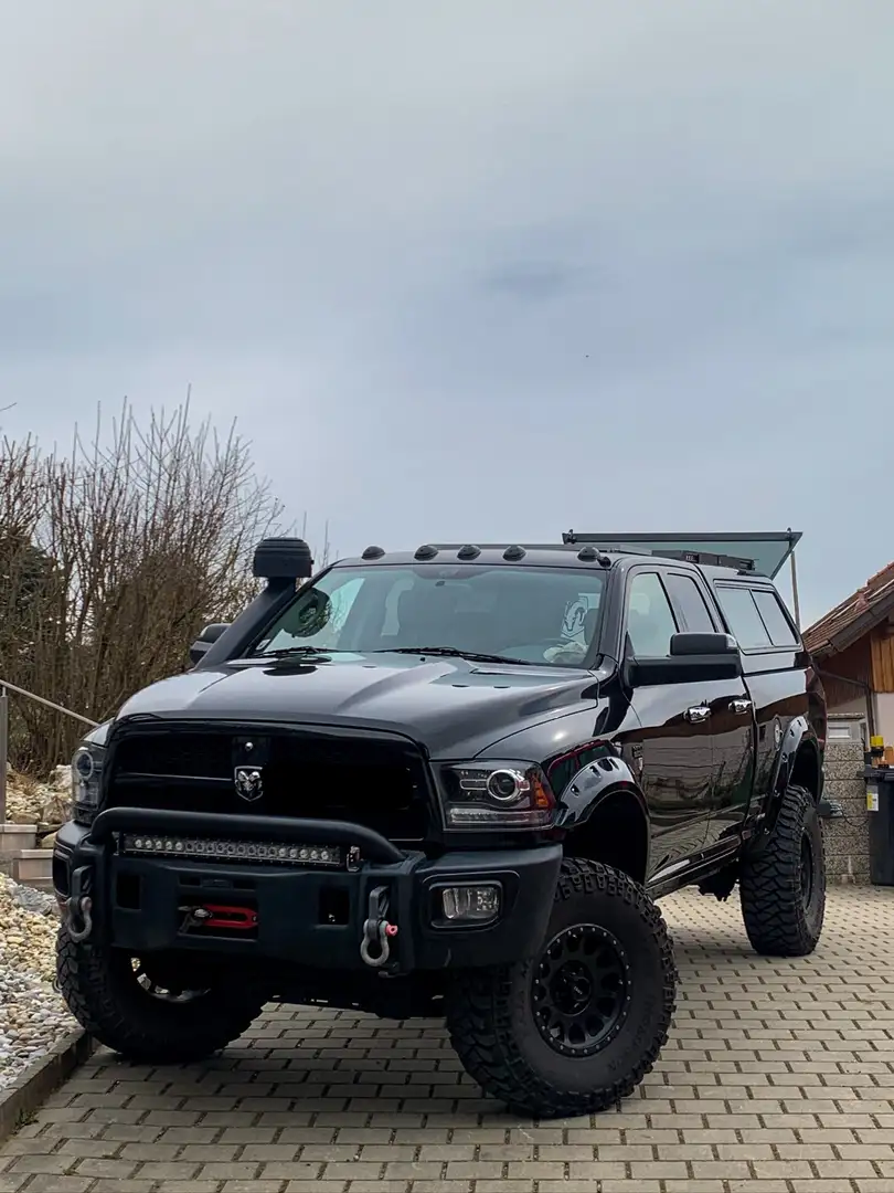 RAM 1500 Laramie Negru - 1