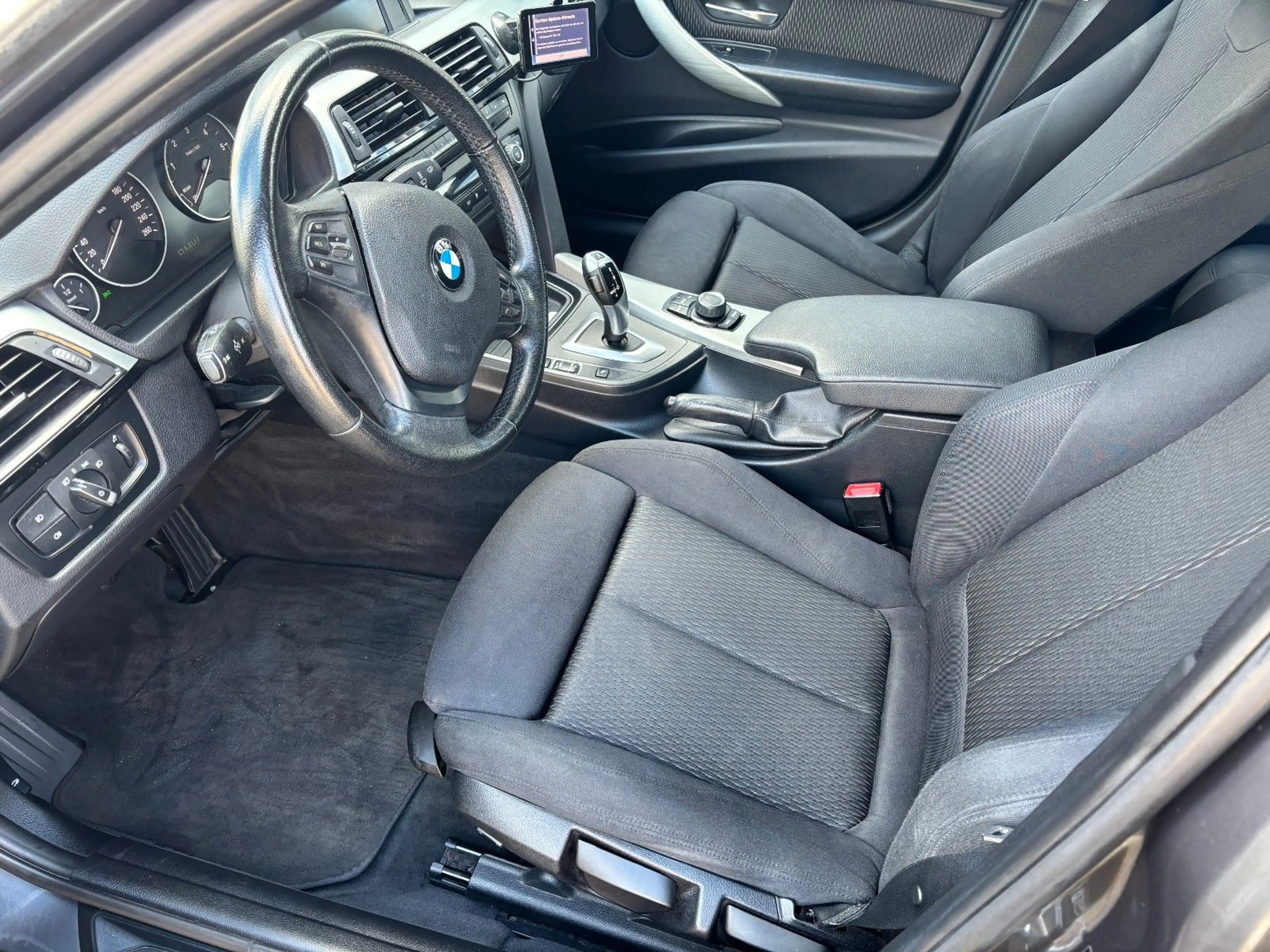 BMW 320 d, 3 Touring Automatik! — photo 11