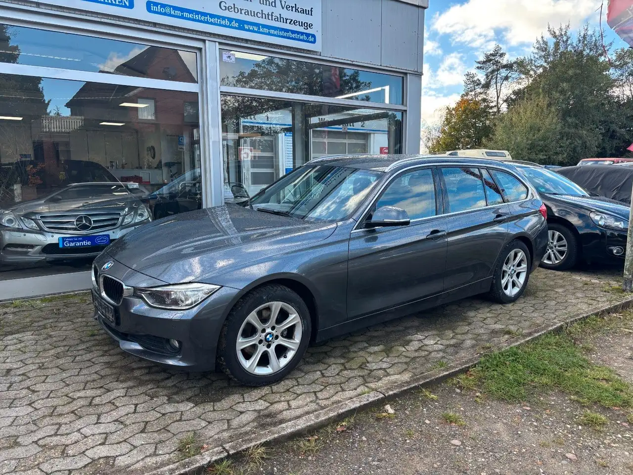 BMW 320