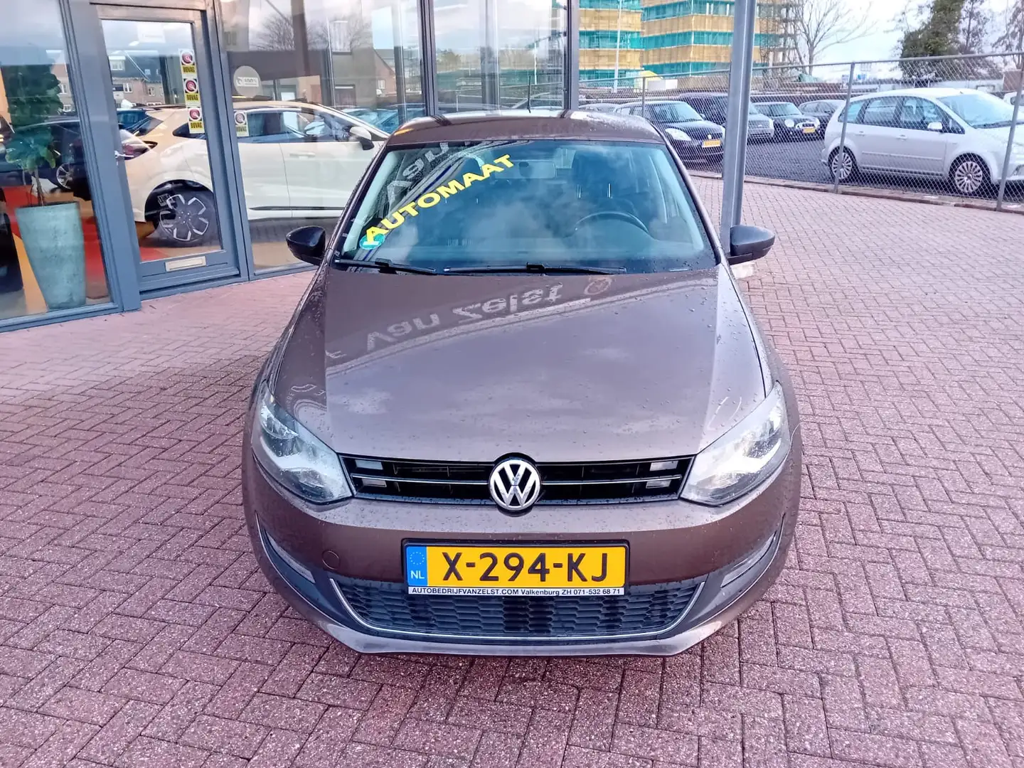 Volkswagen Polo 1.2 TSI Automaat, Airco, Multimediasysteem, Blueto Bruin - 2