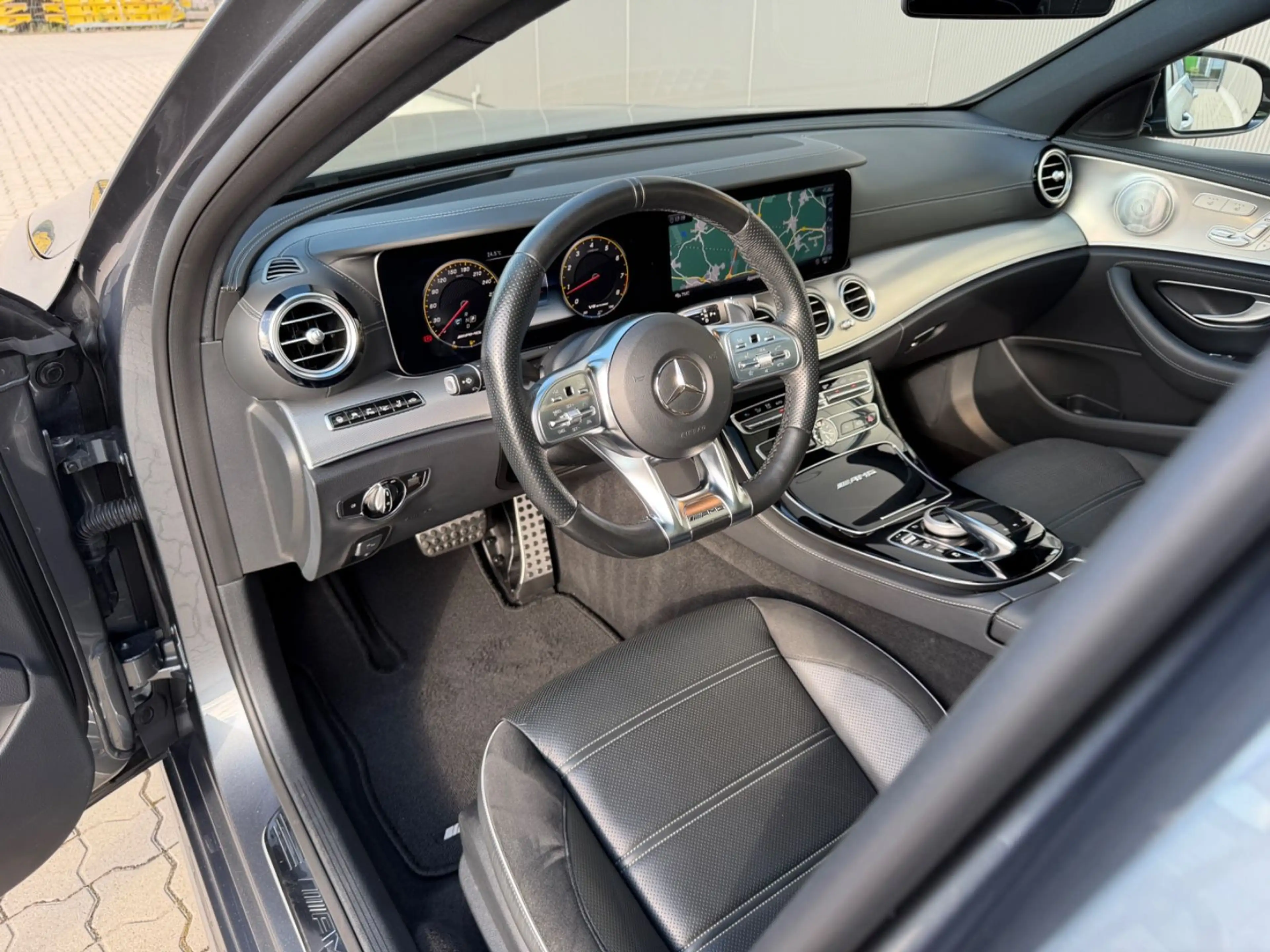 Mercedes-Benz E 63 AMG S 4Matic+ T-Modell 20", Head-up, MB100 — photo 5