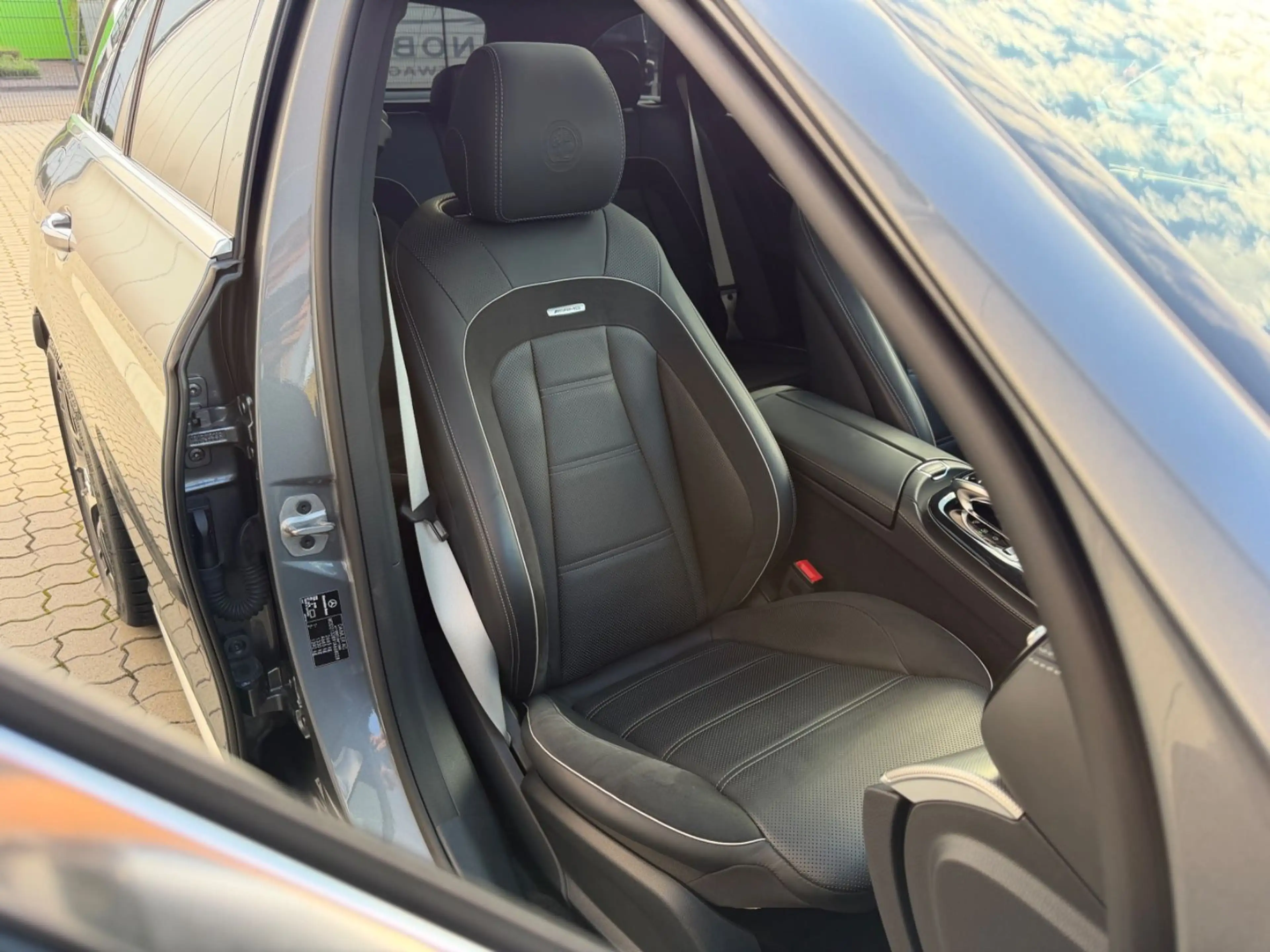 Mercedes-Benz E 63 AMG S 4Matic+ T-Modell 20", Head-up, MB100 — photo 14