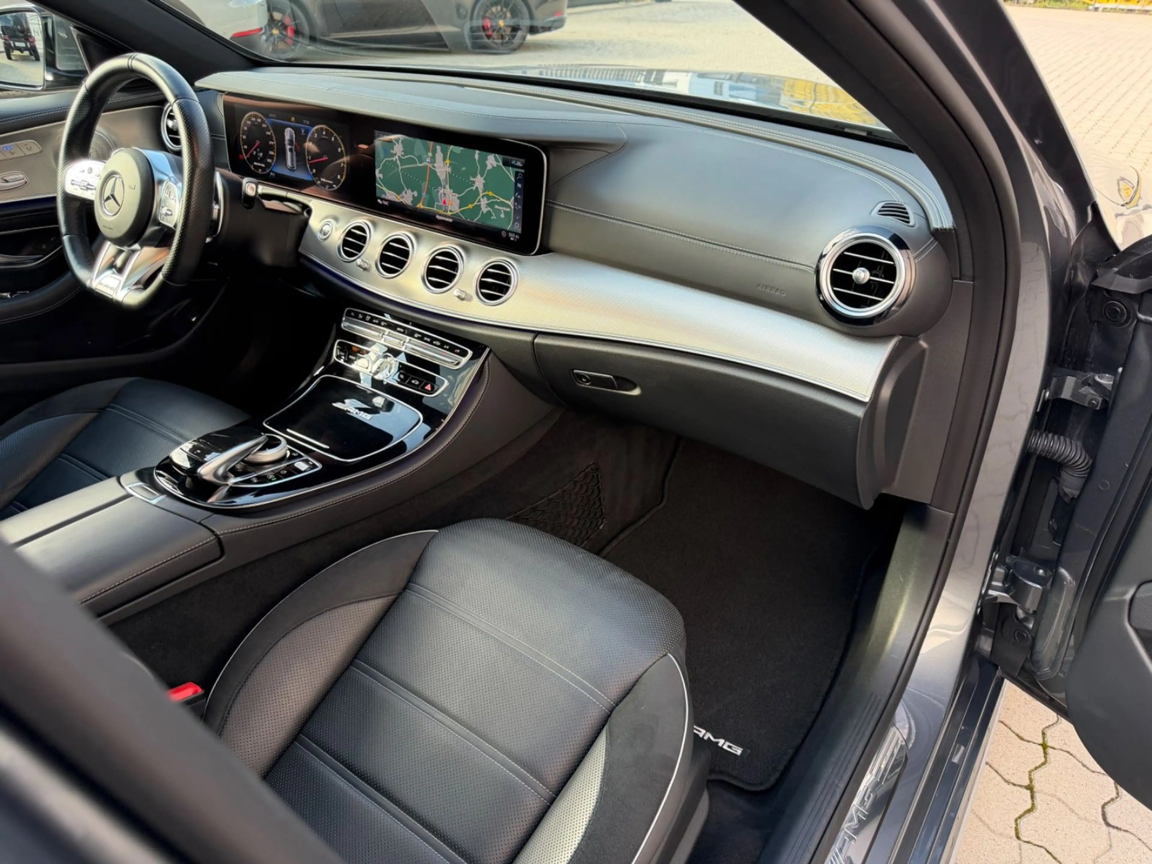 Mercedes-Benz E 63 AMG S 4Matic+ T-Modell 20", Head-up, MB100 — photo 12