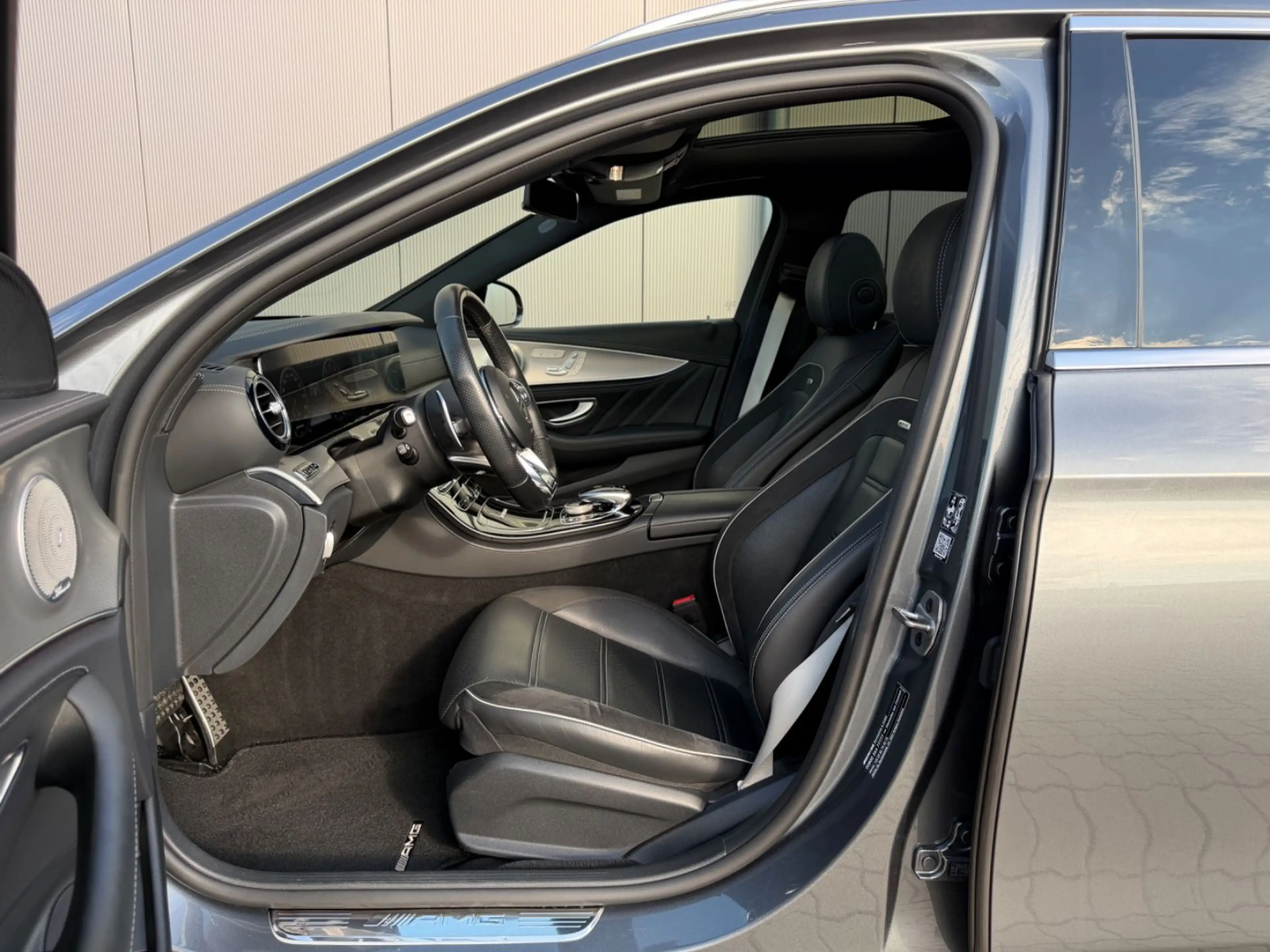 Mercedes-Benz E 63 AMG S 4Matic+ T-Modell 20", Head-up, MB100 — photo 6