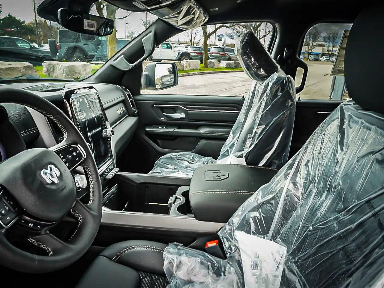 RAM 1500 снимка RAM 1500