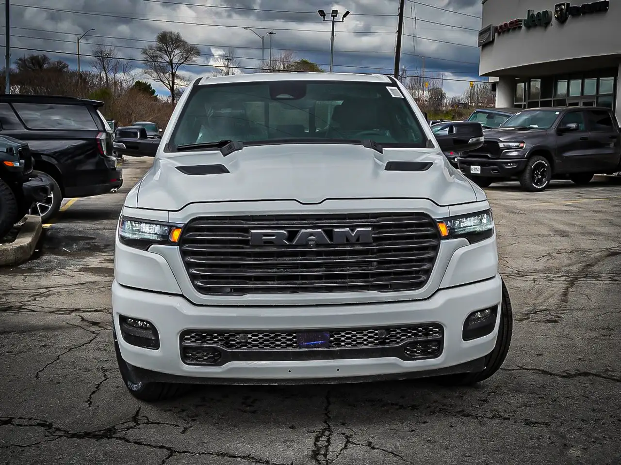 RAM 1500 снимка RAM 1500