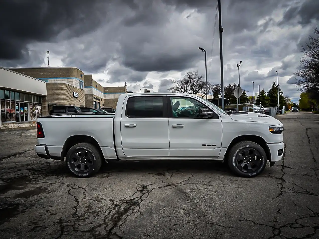 RAM 1500 снимка RAM 1500