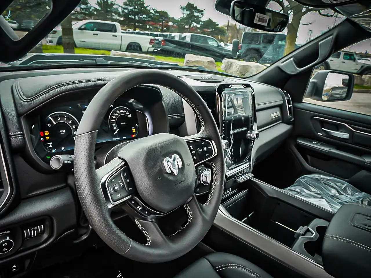 RAM 1500 снимка RAM 1500