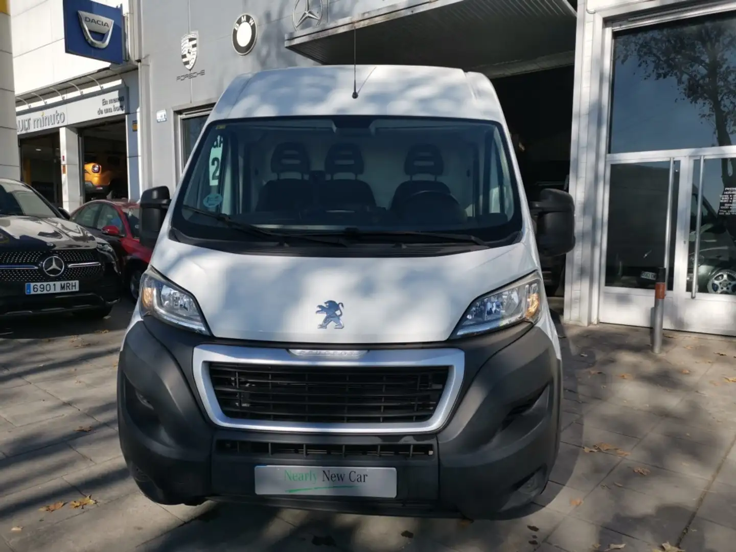 Peugeot Boxer Furgón 2.0BlueHDI 333 L2H2 110 Wit - 2