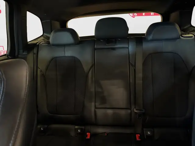 BMW X3 view 14