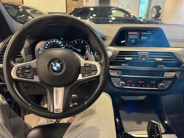 BMW X3 view 13