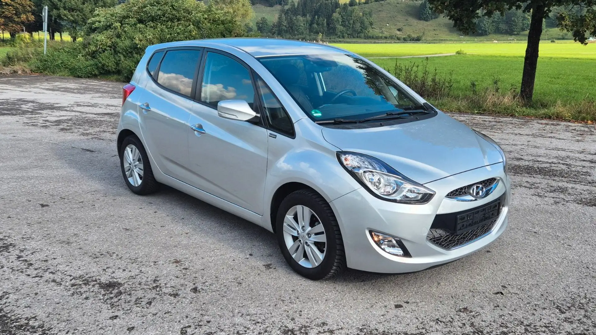 Hyundai iX20 Style Automatik Silber - 1