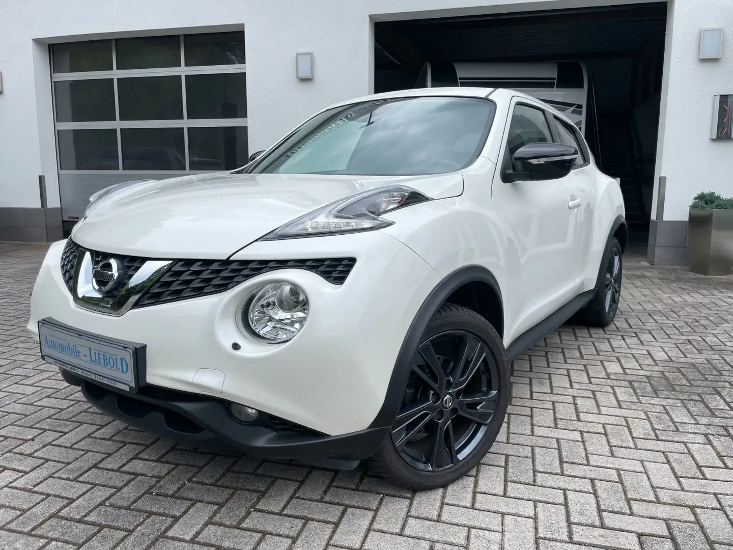 Nissan Juke 1.2 DIG*-Pano*Kamera*Xenon*Navi*SHZ*GRA* - 1