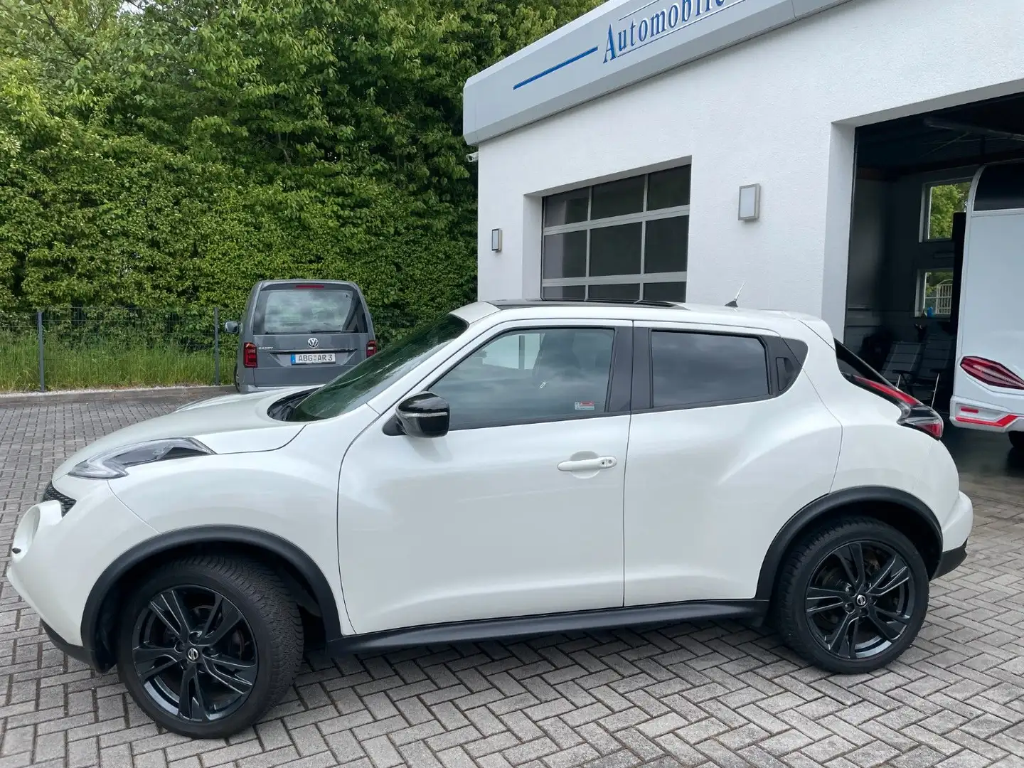 Nissan Juke 1.2 DIG*-Pano*Kamera*Xenon*Navi*SHZ*GRA* - 2
