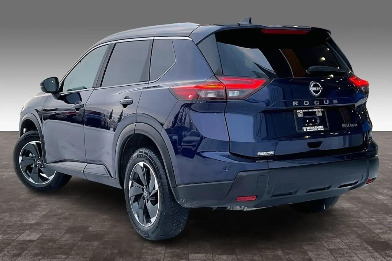 Nissan Rogue снимка Nissan Rogue