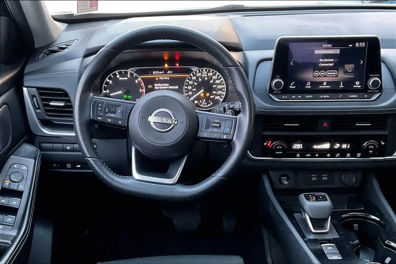 Nissan Rogue снимка Nissan Rogue
