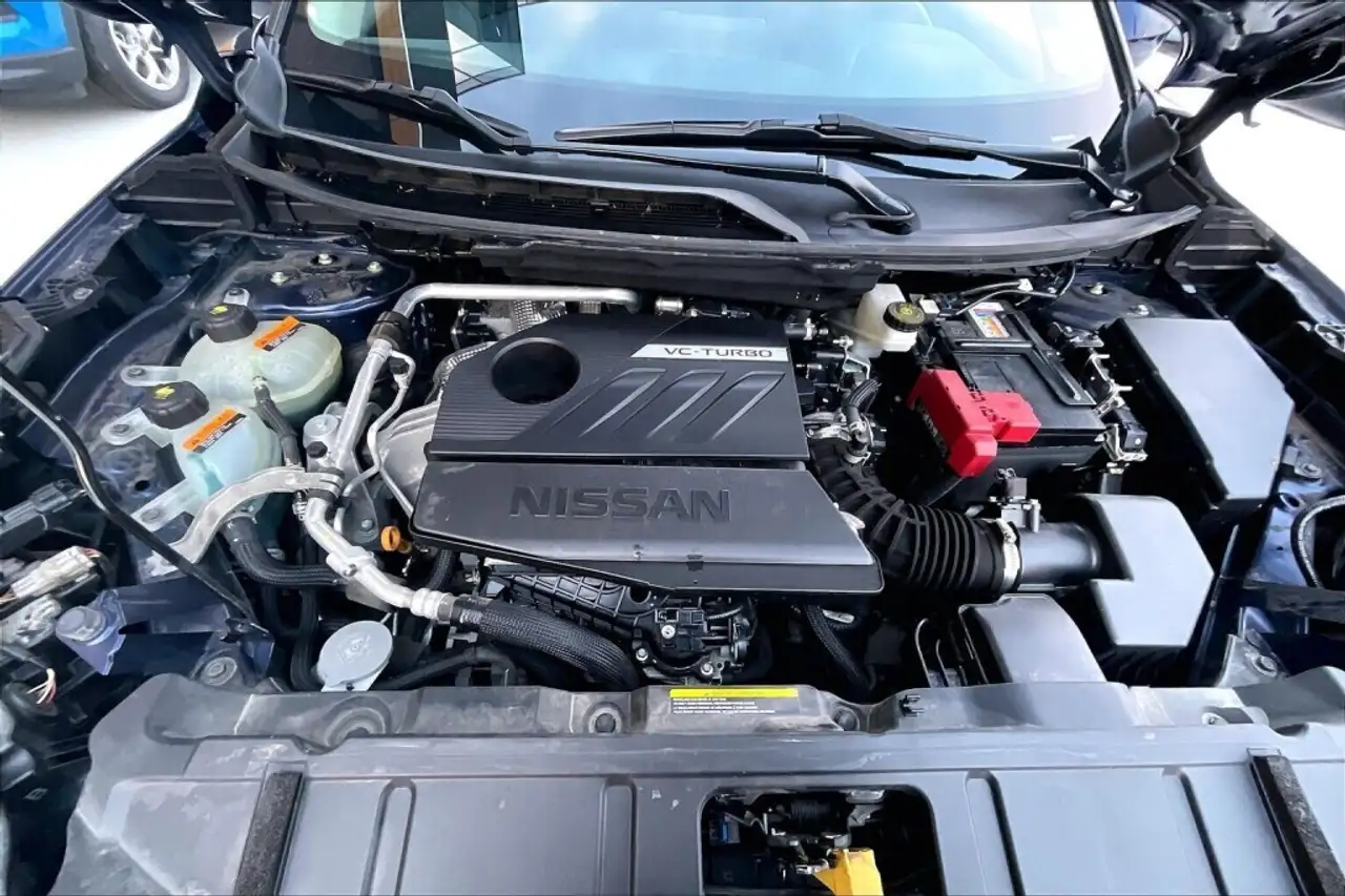 Nissan Rogue снимка Nissan Rogue