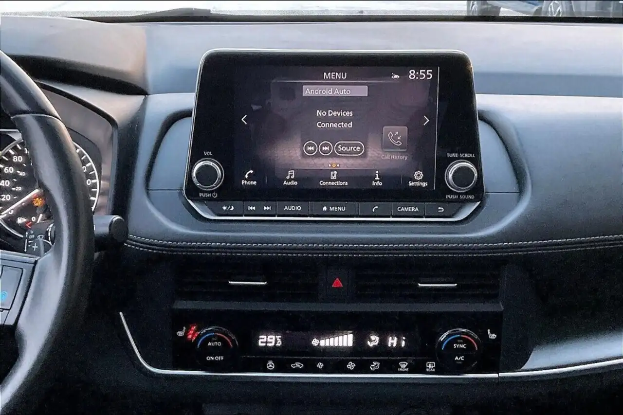Nissan Rogue снимка Nissan Rogue