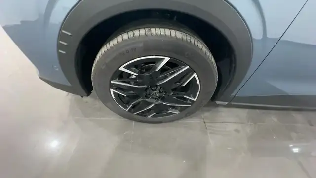 Peugeot 3008 view 9