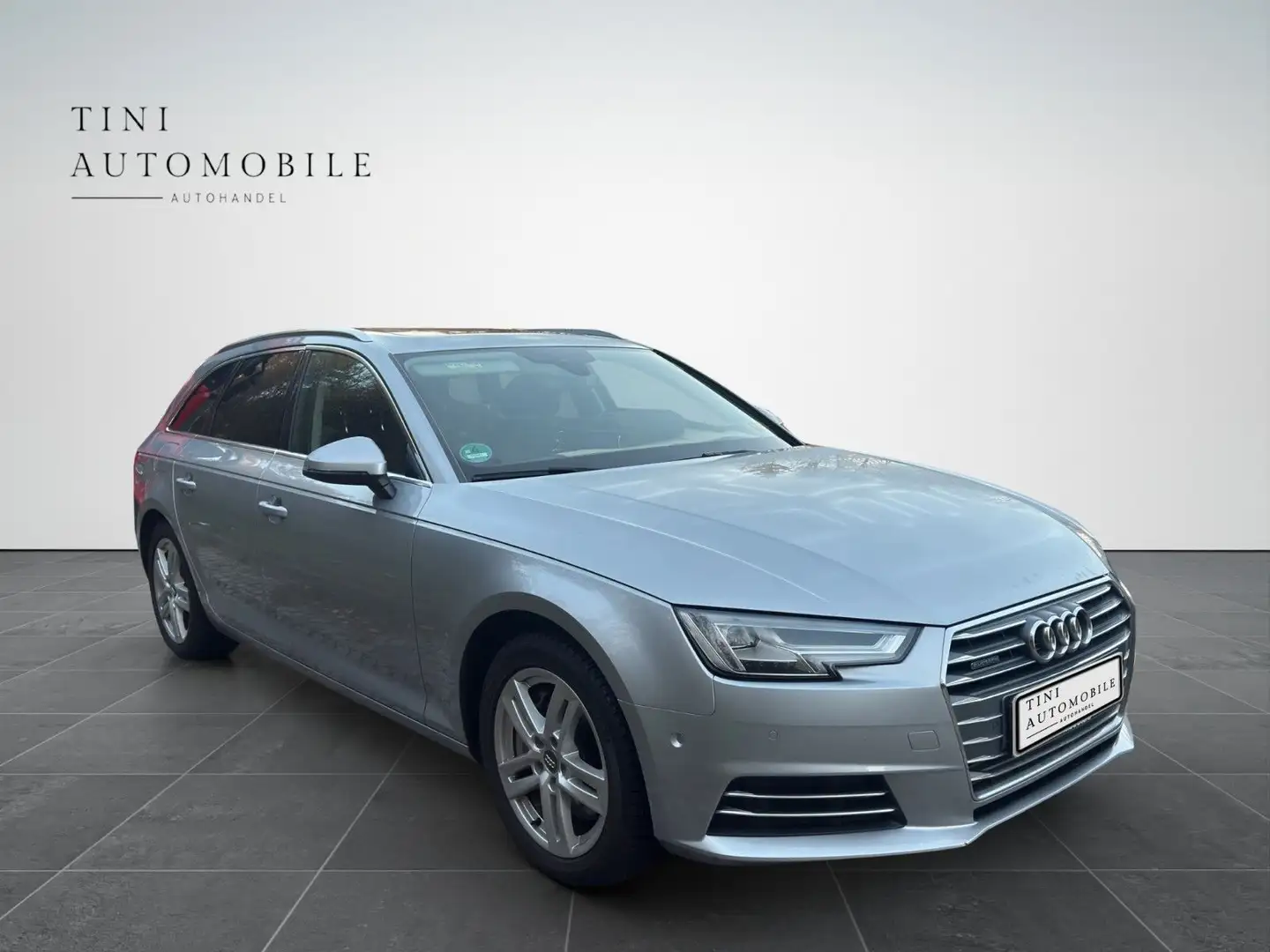 Audi A4 Avant quattro*Automatik*Xenon*Macht Geräusche Silber - 2