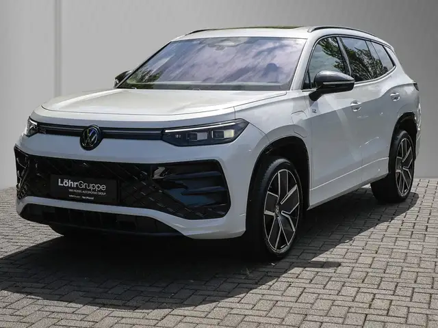 Volkswagen Tayron view 4