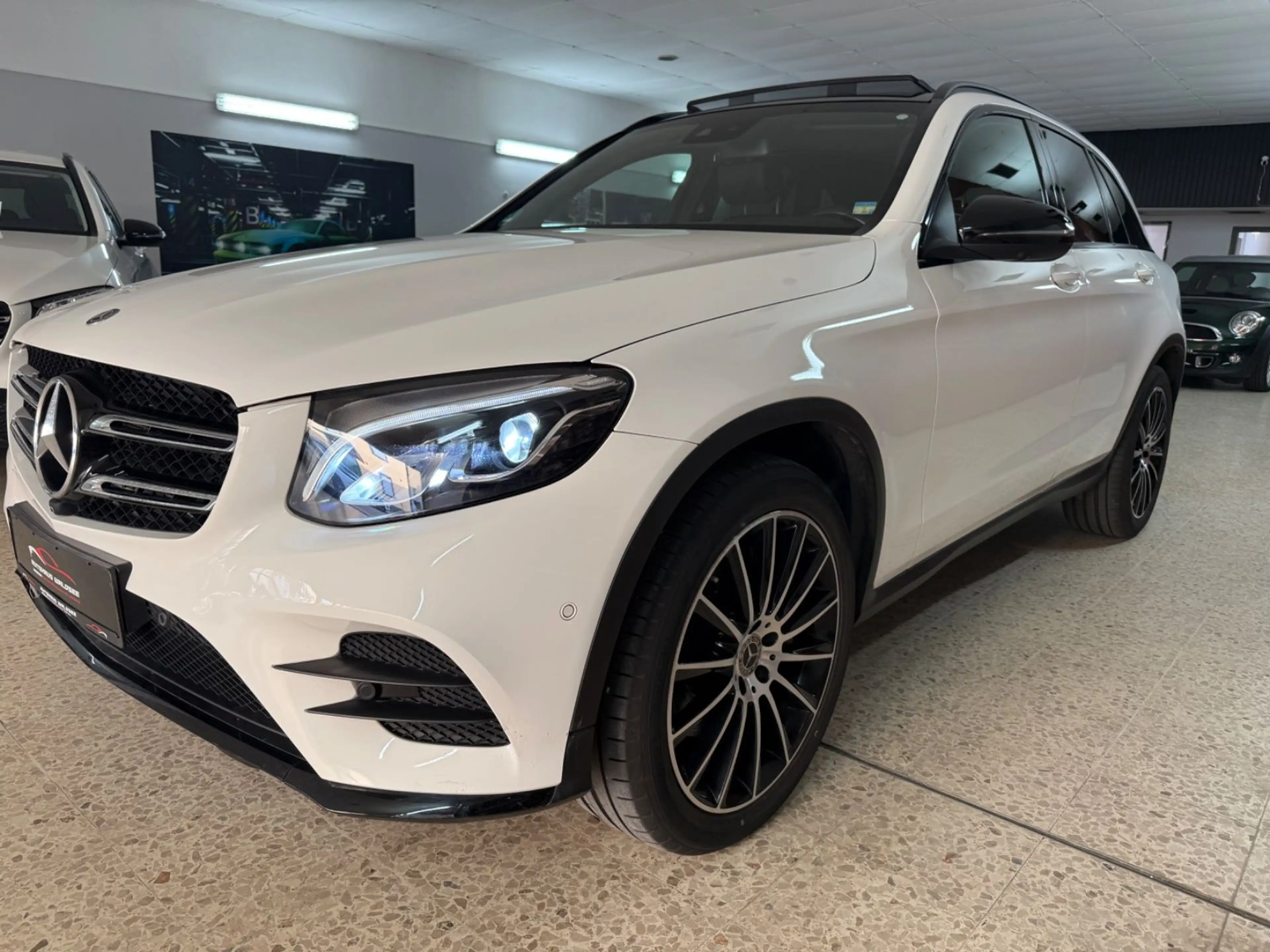 Mercedes-Benz GLC 250 AMG* Panorama* 360 Kamera* AHK* — photo 3