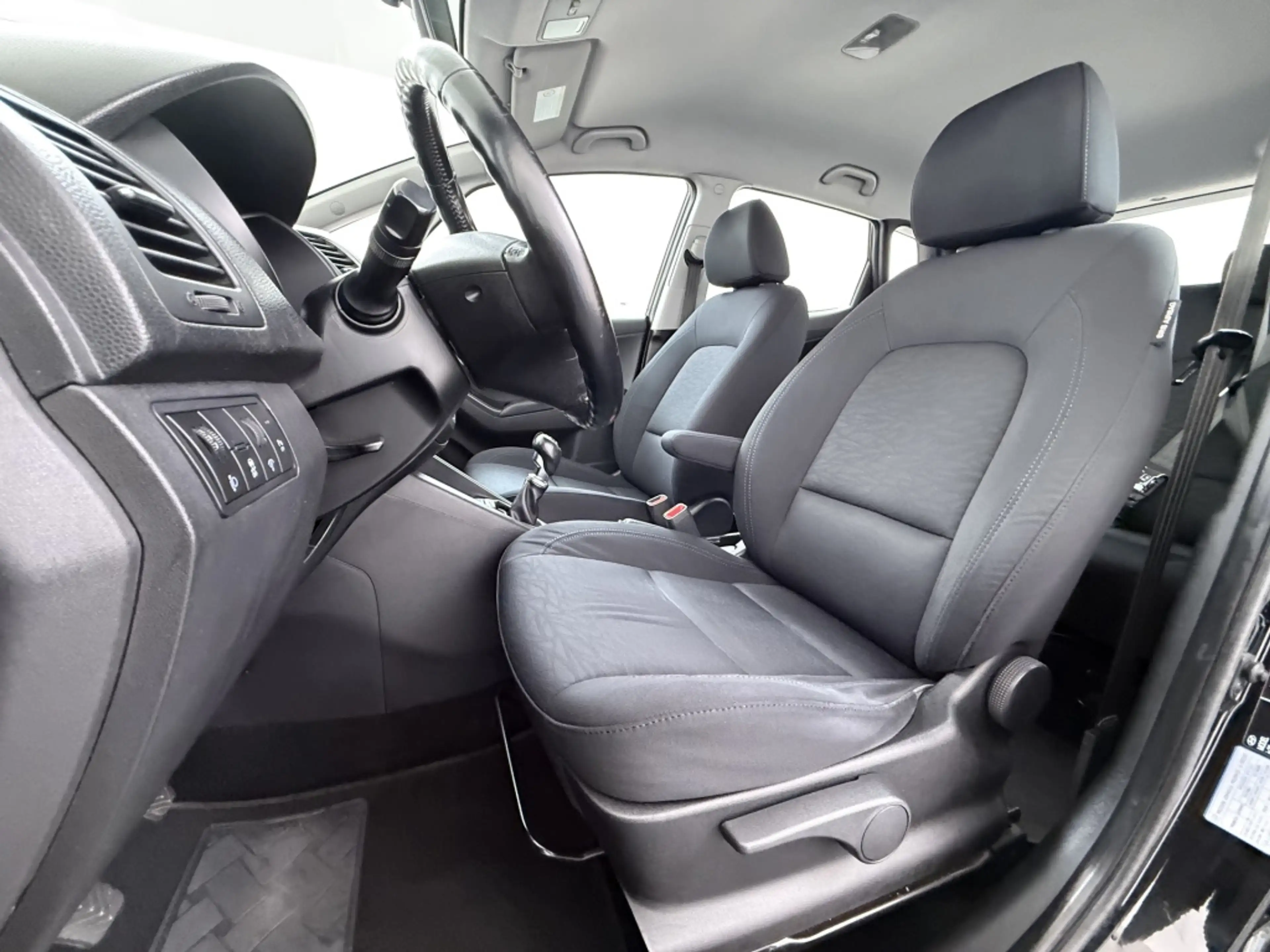 Hyundai iX20 1.4i i-Vision — photo 14