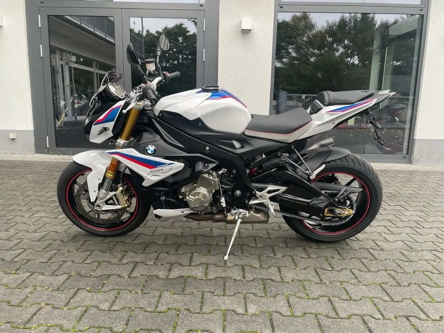 BMW S 1000 R HP Akrapovic - Sport & Dynamic Paket Rot - 1
