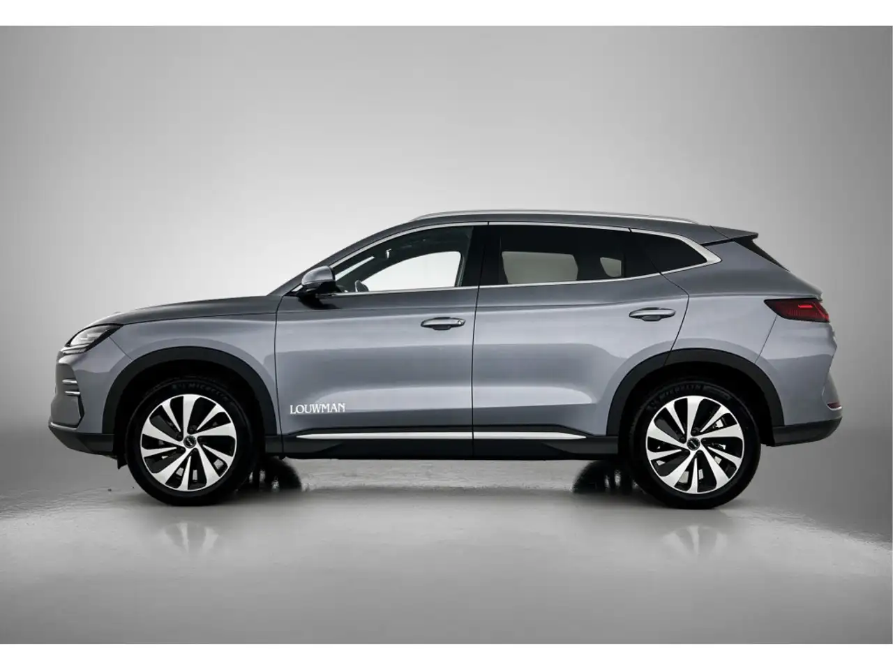 BYD SEAL U