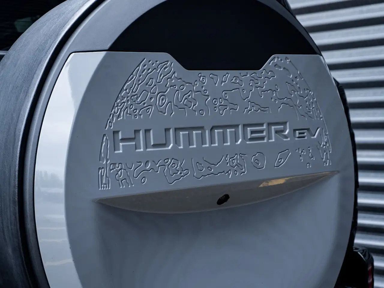 GMC HUMMER EV SUV снимка GMC HUMMER EV SUV