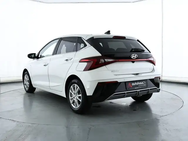 Hyundai i20 view 4