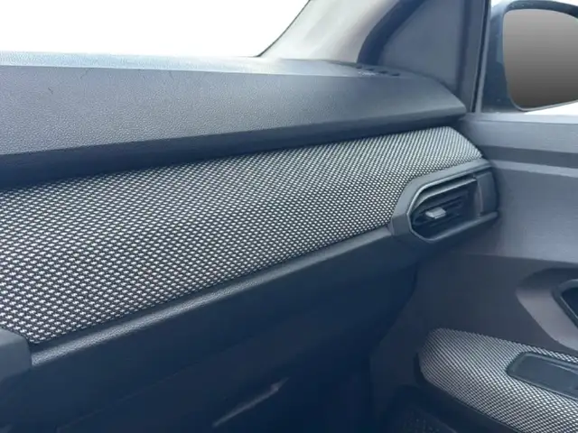 Dacia Sandero view 13