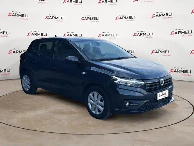 Dacia Sandero view 5